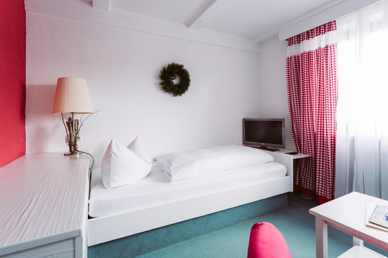 Der Baeren In Zell Hotel Eisenberg  Buitenkant foto