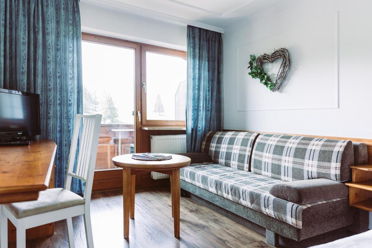 Der Baeren In Zell Hotel Eisenberg  Buitenkant foto