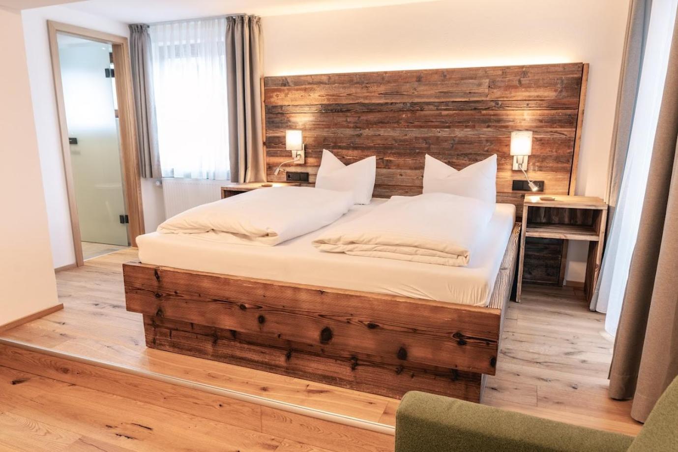 Der Baeren In Zell Hotel Eisenberg  Buitenkant foto