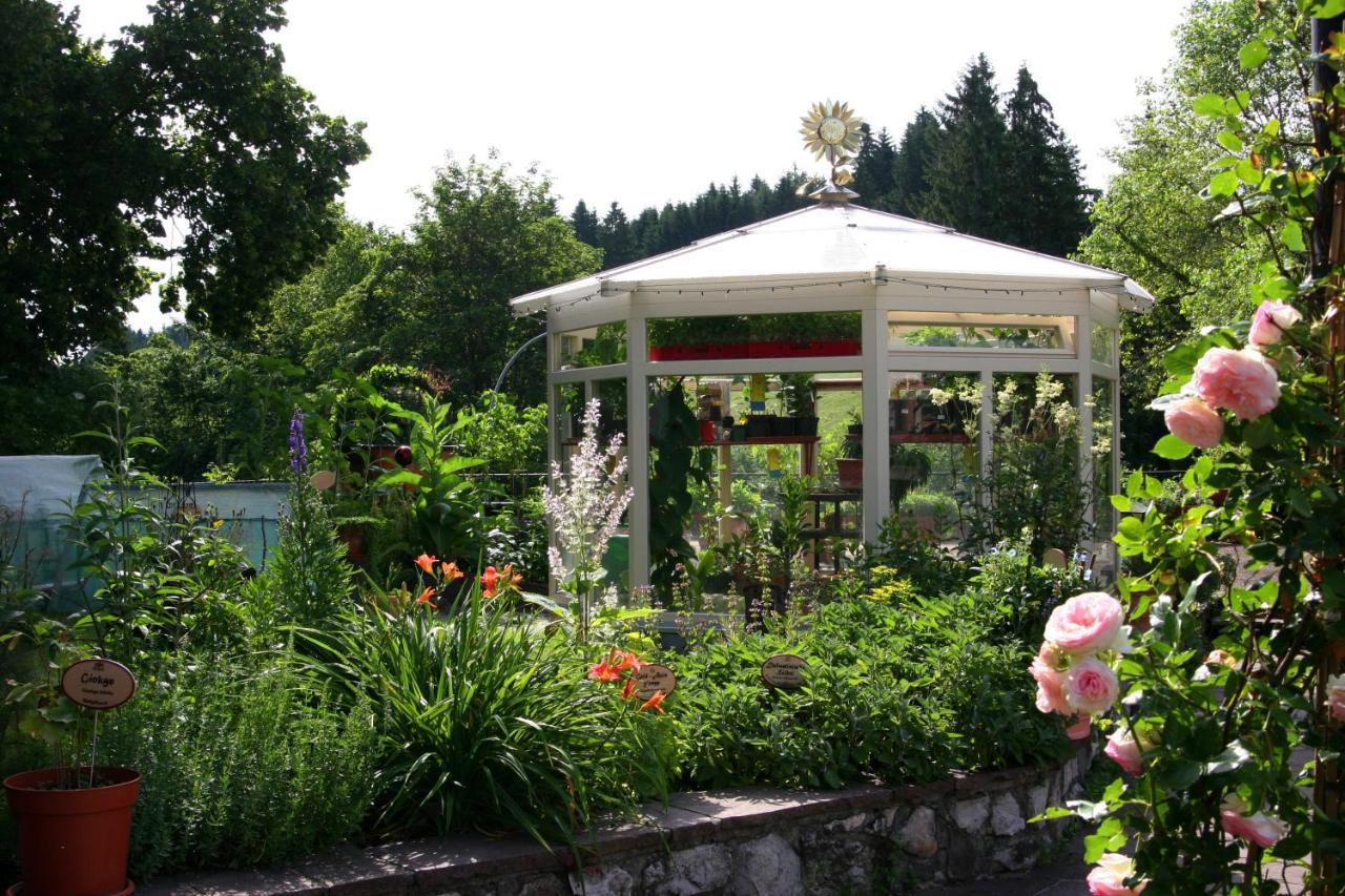Der Baeren In Zell Hotel Eisenberg  Buitenkant foto